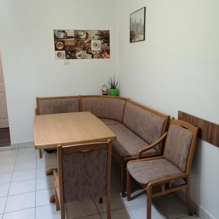 Karla Residence / Greta Residence Resita Zewnętrze zdjęcie